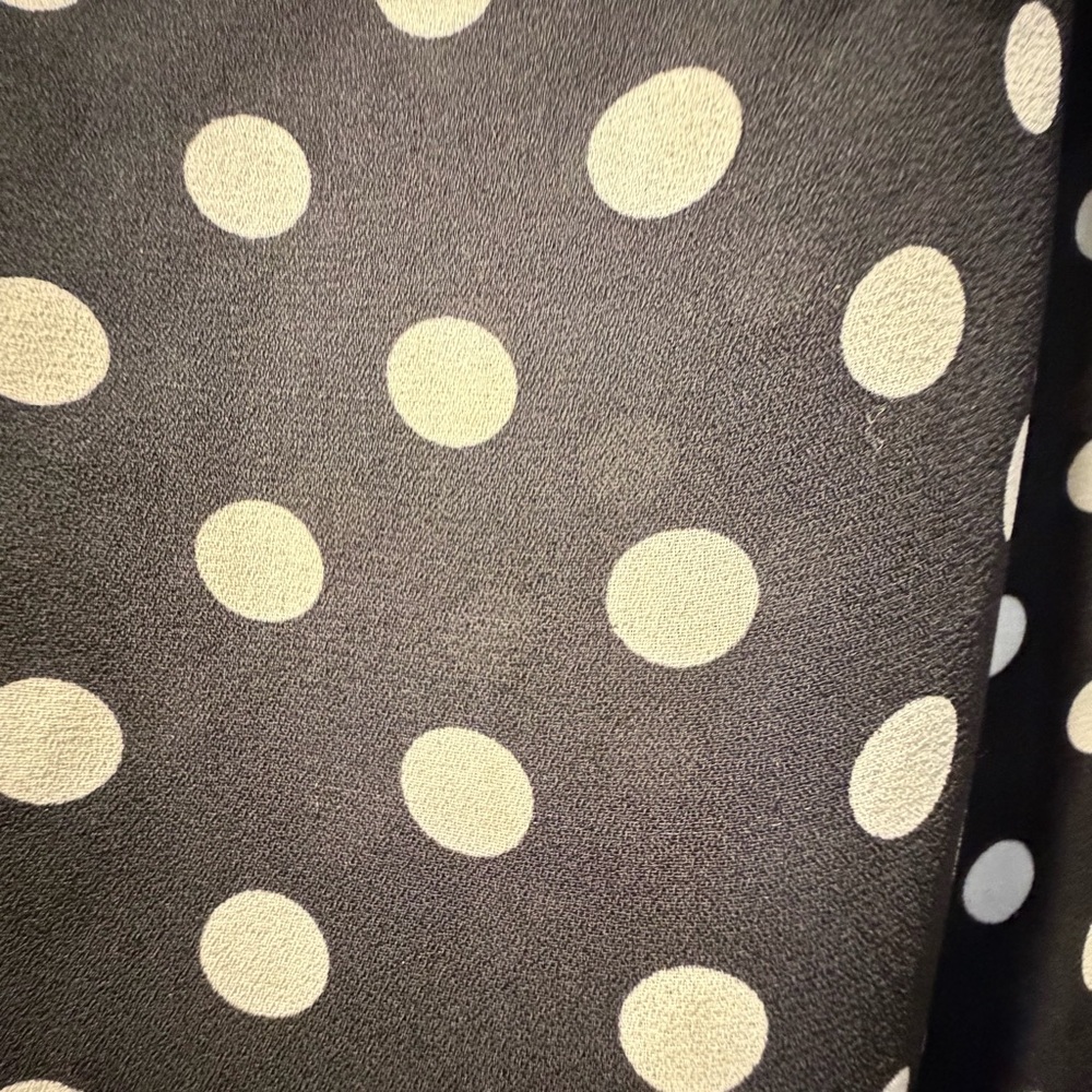 Sleeveless Polka Dot Blouse Work Office Top Pom Trim Lightweight Flowy - Picture 10 of 12